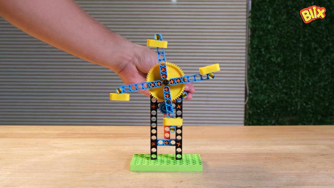 Blix Minis Ferris Wheel kit rotating in action